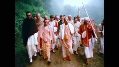 -Prabhupada saw his
disciples as his children. - Krishnas: Gurus. Karma. Murder.