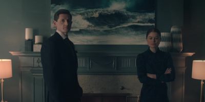 - Praise be.
- Praise be. - The Handmaid's Tale