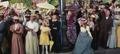 Present arms! - Hello, Dolly!