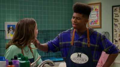 - Presley,
I am so glad you're here. - Side Hustle