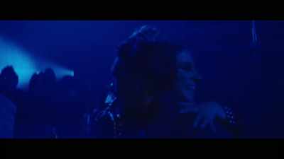 - PRESTON: Alright?
- Hey! - Femme