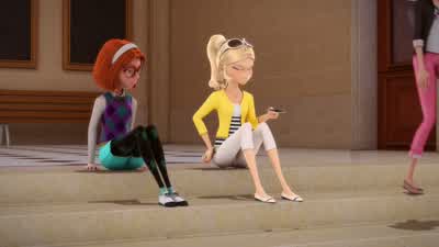 Prêts? Hé, vous avez fait tomber ça. - Miraculous: Tales of Ladybug & Cat Noir