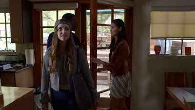 - Pretty bad-ass, Isabel.
- It wasn't locked. - The Man from Earth: Holocene