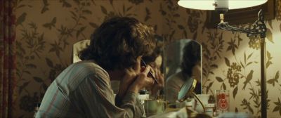 Pretty enough to go without makeup was Elizabeth Taylor - August: Osage County