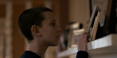 - Pretty. - Stranger Things