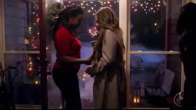 Pretty soon we're gonna
have to make a quilt - Christmas Everlasting