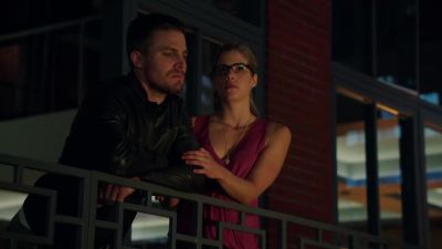 Previously, on "arrow"...
I'm going to run for mayor. - Arrow
