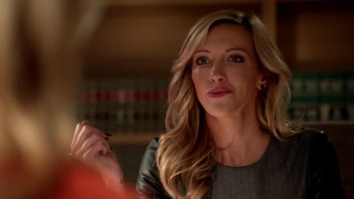 PREVIOUSLY ON "ARROW"... - Arrow