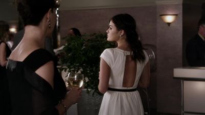 PREVIOUSLY ON
 PRETTY LITTLE LIARS... - Pretty Little Liars