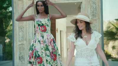 Princess, you're going to
a place with waves and splashes. - The Real Housewives of Dubai