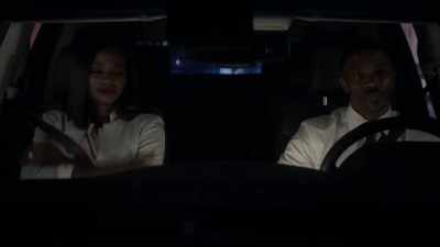 [Priscilla sighs]
I'm cold.
You're not cold? - Tyler Perry's The Oval