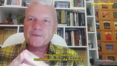 Probabil că în acest moment de timp
nu există un suflet viu, - The Cosmic Secret