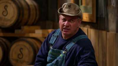 Problem is he can't
get the honey, - Moonshiners: Master Distiller