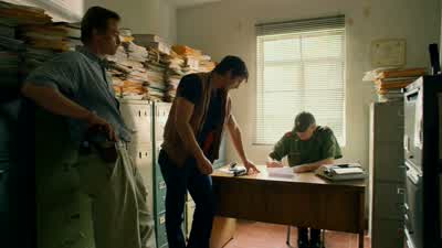 Problem was, Suárez was on both the DEA and the narcos' payroll. - Narcos