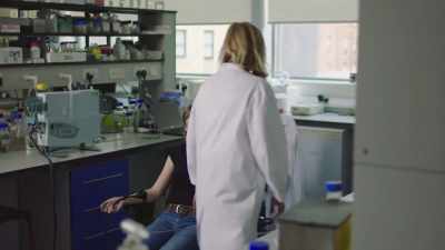 Professor McMahon has devised
a simple experiment that helps - The Human Body: Secrets of Your Life Revealed