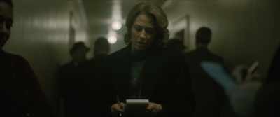 [professor on phone]
She doesn't fit the pattern. - Boston Strangler
