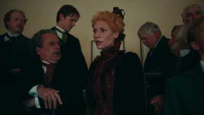- [professor] Silence! Silence! Silence!
- [cheering] - The Essex Serpent