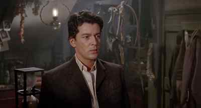 [ Professor Zimmer
continues speaking in Latin ] - The Kiss of the Vampire