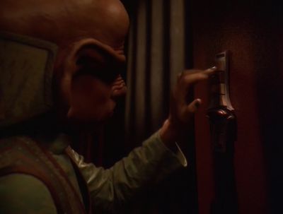 Program is running.
You may enter when ready. - Star Trek: Deep Space Nine