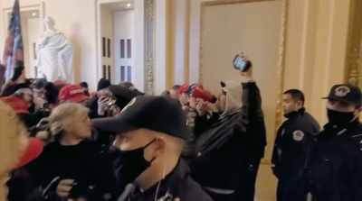 (protesters shouting) - Four Hours at the Capitol