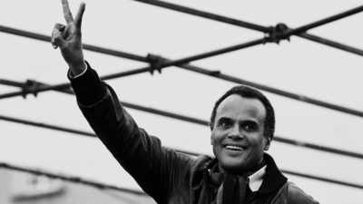 (protestors shouting) - The Sit-In: Harry Belafonte Hosts The Tonight Show
