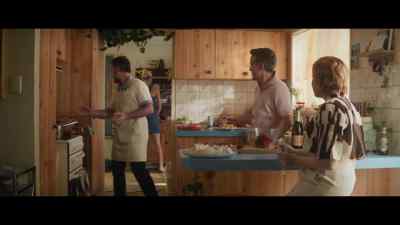 ♪ Prr-rum, prr-rum ♪ - How to Make Gravy