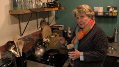 PRUE CHUCKLES - Extraordinary Escapes with Sandi Toksvig