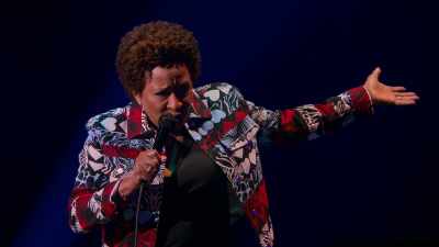 "Public building. What you doing?" - Wanda Sykes: I'm an Entertainer