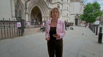 Public opinion seems to be
on Johnny Depp's side, - Johnny vs Amber: The US Trial