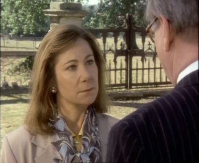 - PuII over, wiII you, sir?
- What? - Inspector Morse