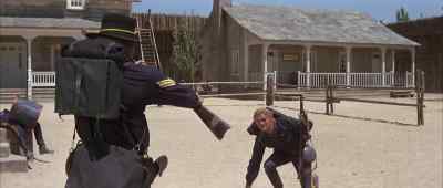 Pull back!
Pull back! - Custer of the West