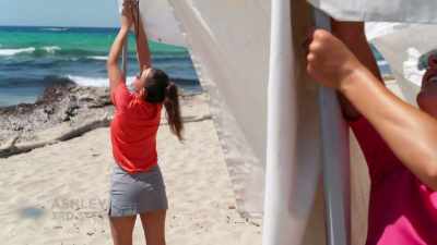 Pull this down. - Below Deck Sailing Yacht
