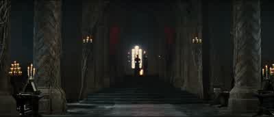 - Pull! - Nion, get on that rope! - Come on! - Go on! - Snow White and the Huntsman