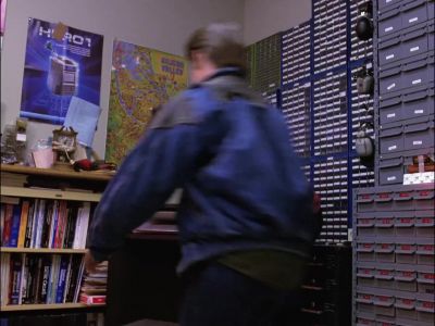 Pull this out and plug it in. - MacGyver