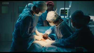 Pull. Quick. And retractor in. - This Is Going to Hurt