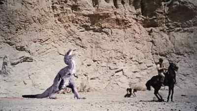 Pull that rope! Get clear! - The Valley of Gwangi