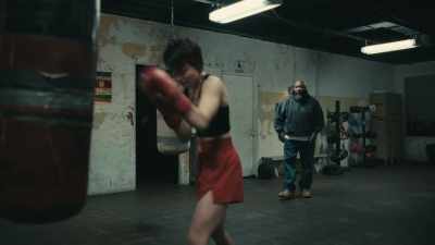 Punch through it,
punch through that jab. - Uppercut