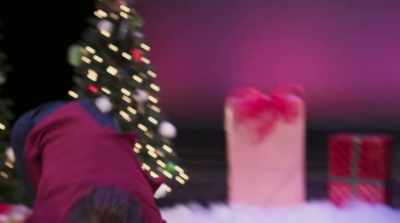 ‐[punch thrown]
‐[Charlie groans] - Cupid for Christmas