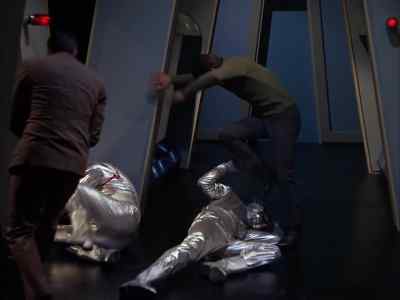 [ Punches Landing ] - The Time Tunnel
