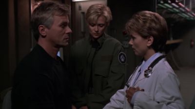 Pupils are back to normal. - Stargate SG-1