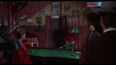 Pushie. He hasn't got a gun. - Coogan's Bluff