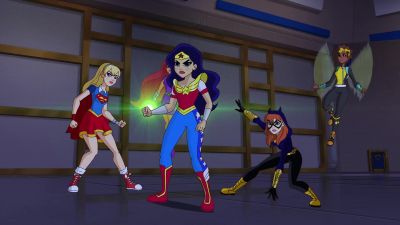Put that down - DC Super Hero Girls: Intergalactic Games