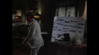 Put that down. - Kolchak: The Night Stalker