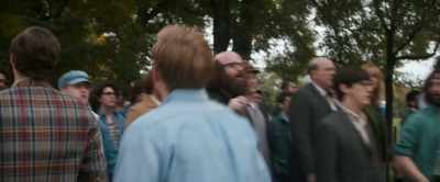 - Put down the flag!
- Hey, put the flag down! - The Trial of the Chicago 7