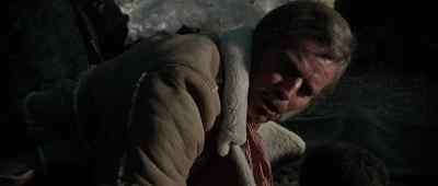- Put that gun away.
- I'm just trying... - The Last Hard Men