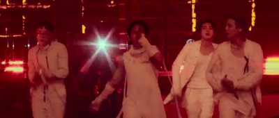 ♪ Put your hands up! Make some noise!
Burn it up ♪ - BTS: Permission to Dance on Stage - LA