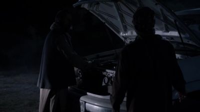 Put your head down. - Homeland
