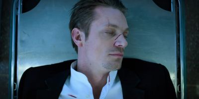 Put him in number five.
How long you think he's gonna take? - Altered Carbon