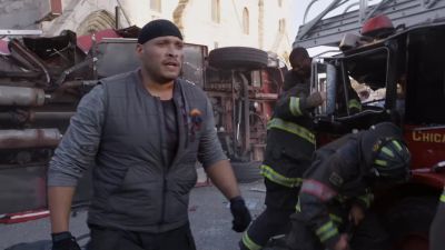 Put me to work, Lieutenant. - Chicago Fire