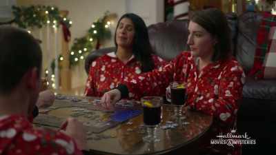 Put it on! Put it on! - Our Italian Christmas Memories